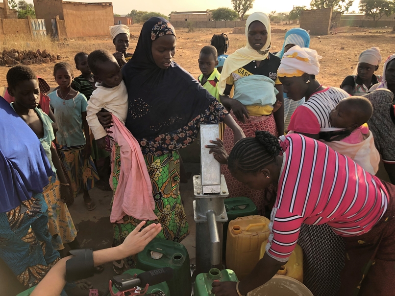 Cáritas Burgos promueve el acceso al agua potable en ocho comunidades rurales de Burkina Faso