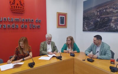 Firma de tres convenios de colaboración con el Ayuntamiento de Miranda