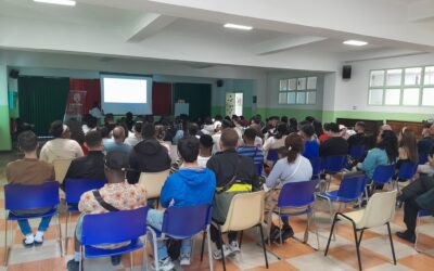 Charlas informativas sobre la regularización extraordinaria
